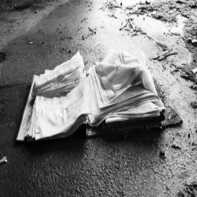 紙質檔案被水浸濕且有污垢該怎么處理？